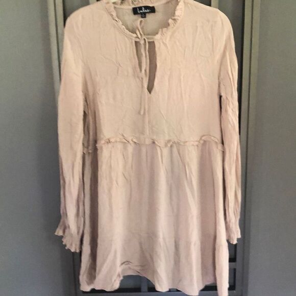 Lulus Dresses & Skirts - Lulus 10 baby doll dress/top peekaboo neck size out